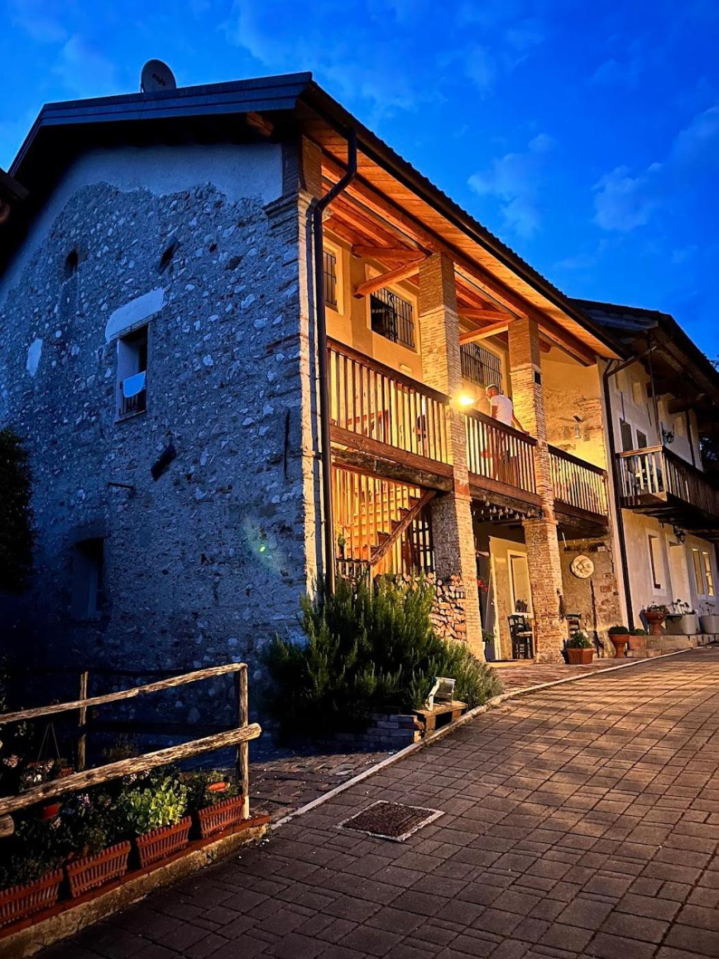 Villa Casa Delle Arti Fattoria Dei Fiori à Sospirolo Extérieur photo